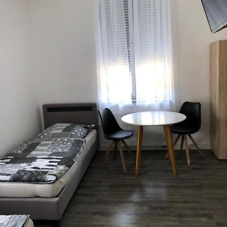 Godorfer Burg Monteuer Zimmer Веселинг Екстериор снимка