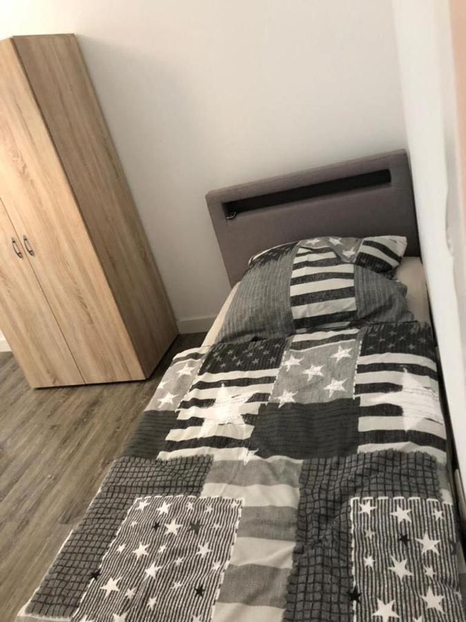 Godorfer Burg Monteuer Zimmer Веселинг Екстериор снимка